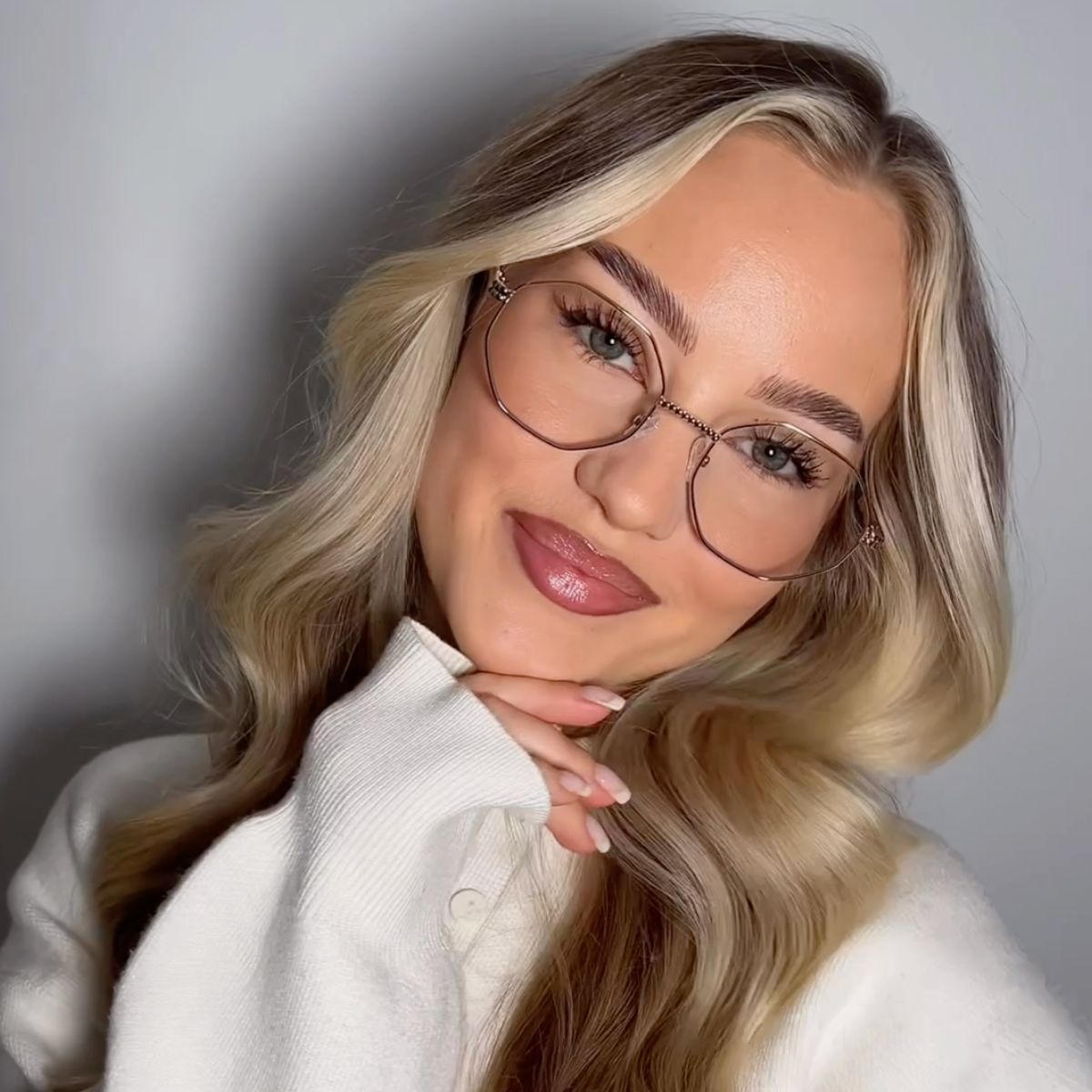 Metal geometric black eyeglasses
