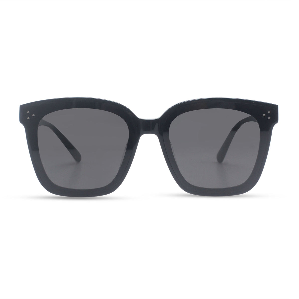 Oversized black square sunglasses
